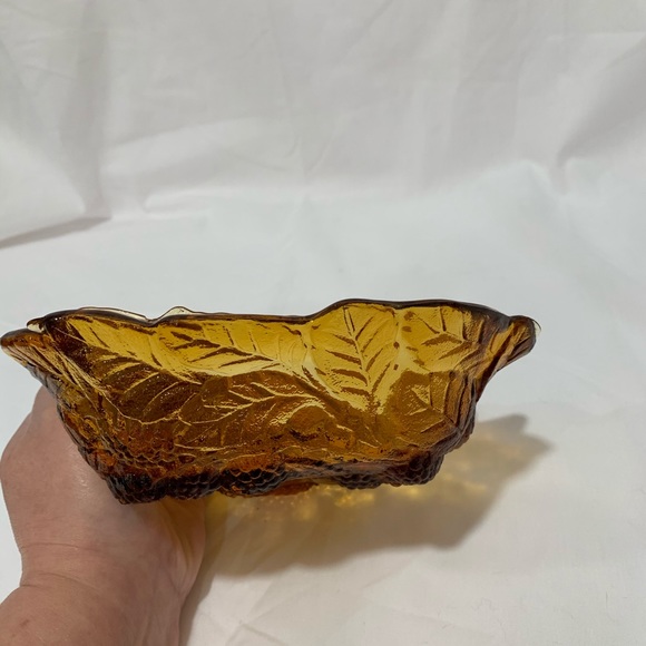 Vintage Indiana glass Amber color pine cone dish - Picture 5 of 5